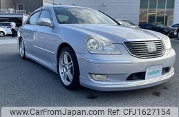 toyota crown-majesta 2004 CFJ1627154