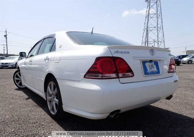 toyota crown 2006 646828-N2025040147F-24 image 2