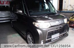 daihatsu tanto 2010 GOO_JP_700051021130250607001