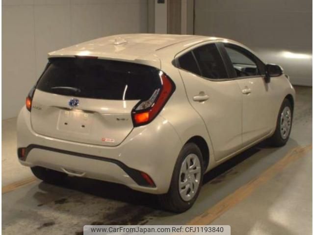 toyota aqua 2024 quick_quick_6AA-MXPK11_2213706 image 2