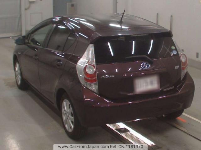 toyota aqua 2014 quick_quick_DAA-NHP10_NHP10-2342823 image 2