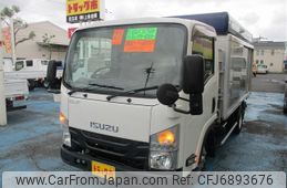 isuzu-elf-truck-2015-21531-car_745bae37-f130-4928-a5a8-d137dbe8aa66