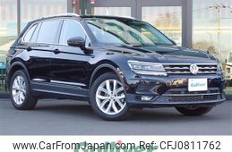 volkswagen tiguan 2017 -VOLKSWAGEN--VW Tiguan ABA-5NCZE--WVGZZZ5NZJW826666---VOLKSWAGEN--VW Tiguan ABA-5NCZE--WVGZZZ5NZJW826666-