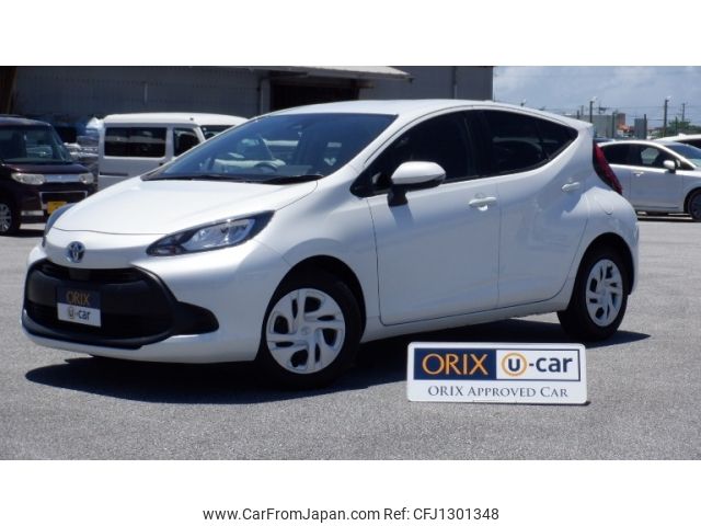 toyota aqua 2023 -TOYOTA--AQUA 6AA-MXPK11--MXPK11-2112944---TOYOTA--AQUA 6AA-MXPK11--MXPK11-2112944- image 1