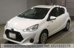 toyota aqua 2015 CFJ1633179
