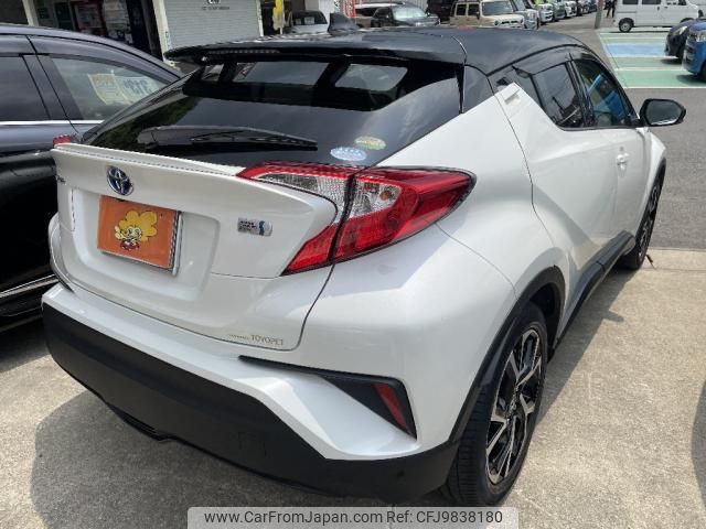 toyota c-hr 2018 quick_quick_DAA-ZYX10_ZYX10-2090902 image 2