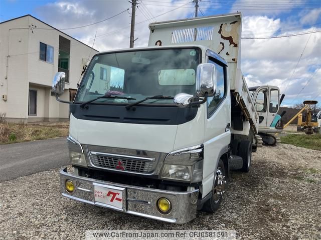 mitsubishi-fuso canter 2004 GOO_NET_EXCHANGE_0910303A30241211W003 image 2