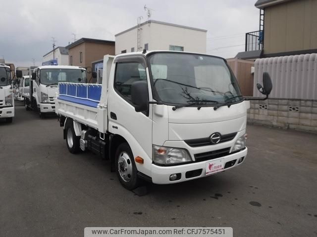 hino dutro 2012 -HINO--Hino Dutoro SKG-XZU675T--XZU675-0001688---HINO--Hino Dutoro SKG-XZU675T--XZU675-0001688- image 2