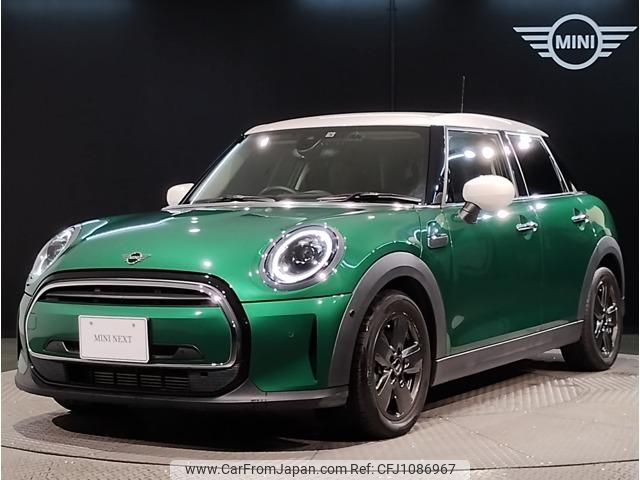 mini mini-others 2022 quick_quick_3BA-XU15MW_WMW32DK0002R74381 image 1