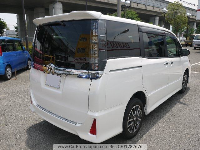 toyota voxy 2016 CFJ1782676 image 2