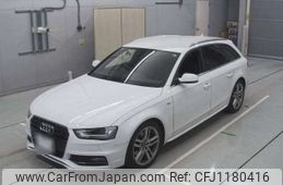 audi a4 2013 -AUDI 【岐阜 31Xﾄ 9】--Audi A4 DBA-8KCDN--WAUZZZ8K5DA174117---AUDI 【岐阜 31Xﾄ 9】--Audi A4 DBA-8KCDN--WAUZZZ8K5DA174117-