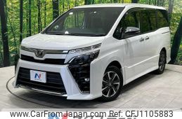toyota voxy 2018 quick_quick_ZRR80W_ZRR80-0429492