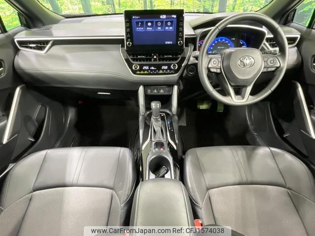 toyota corolla-cross 2023 CFJ1574038 image 2