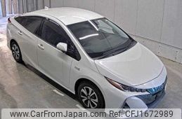 toyota prius-phv 2018 CFJ1672989