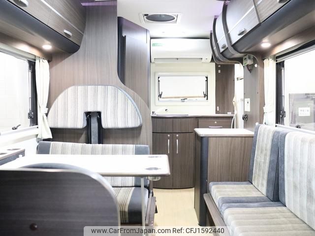 toyota camroad 2016 CFJ1592440 image 2