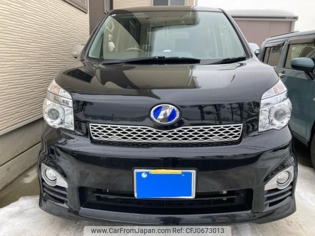 toyota voxy 2013 -TOYOTA--Voxy DBA-ZRR75W--ZRR75-0103992---TOYOTA--Voxy DBA-ZRR75W--ZRR75-0103992- image 2