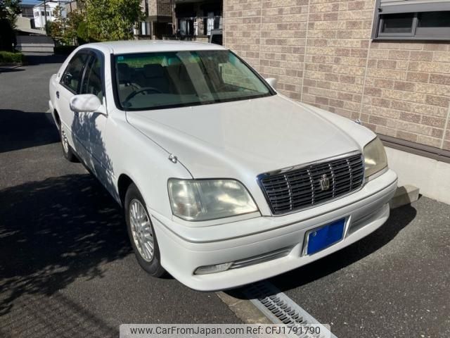 toyota crown 2001 CFJ1791790 image 1