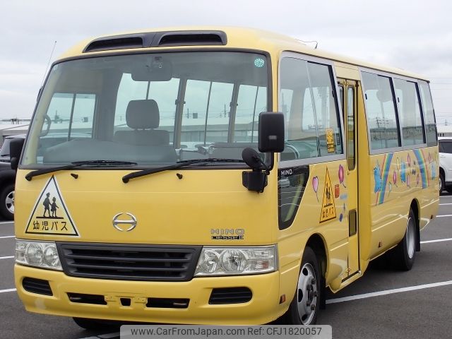 hino liesse 2012 CFJ1820057 image 1