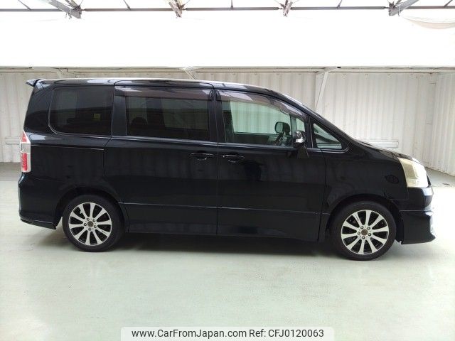 toyota noah 2007 ENHANCEAUTO_1_ea286842 image 2