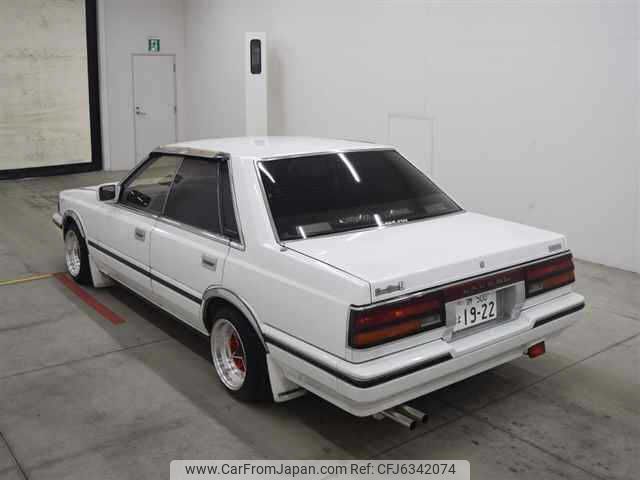 nissan laurel 1988 AUTOSERVER_IG_1769_20033 image 2