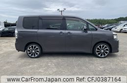 toyota voxy 2011 NIKYO_HS13633