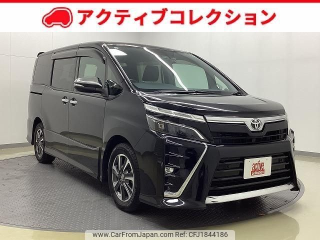 toyota voxy 2020 CFJ1844186 image 1