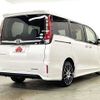 toyota esquire 2015 504928-930404 image 2