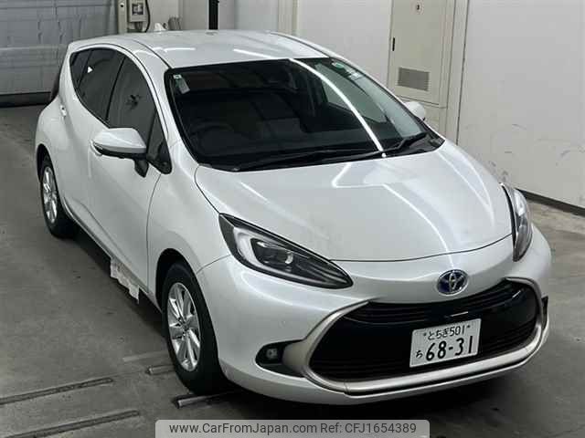 toyota aqua 2024 CFJ1654389 image 1