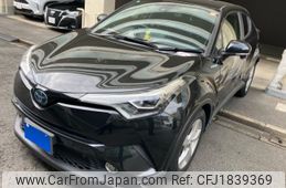 toyota c-hr 2018 CFJ1839369