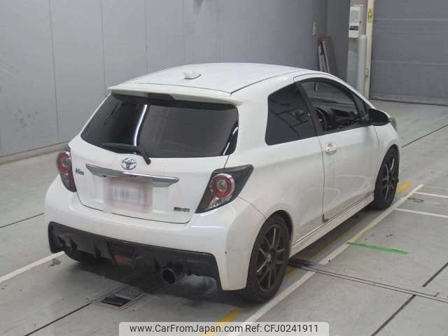 toyota vitz 2013 -TOYOTA--Vitz DBA-NCP131ｶｲ--NCP131-2018426---TOYOTA--Vitz DBA-NCP131ｶｲ--NCP131-2018426- image 2