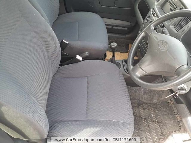 toyota probox-van 2006 NIKYO_BM99911 image 2