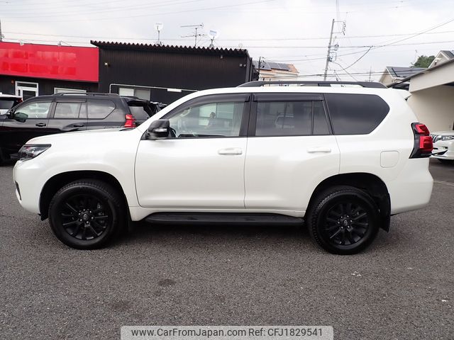 toyota land-cruiser-prado 2023 CFJ1829541 image 2