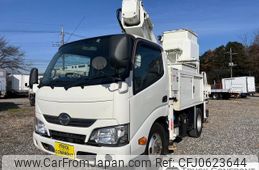 hino dutro 2017 CFJ0623644