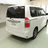 toyota noah 2009 ENHANCEAUTO_1_ea281627 image 3