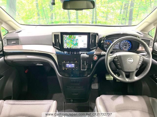 nissan elgrand 2022 CFJ1732737 image 2