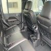 jeep gladiator 2023 CFJ1672638 image 32