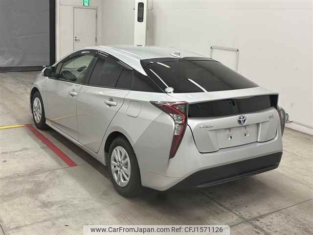 toyota prius 2018 CFJ1571126 image 2