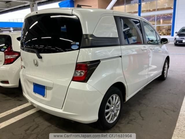honda freed-spike 2013 CFJ1631904 image 2