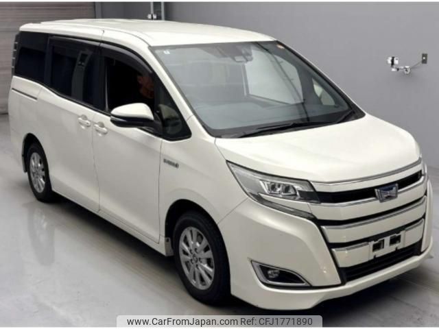 toyota noah 2018 CFJ1771890 image 1