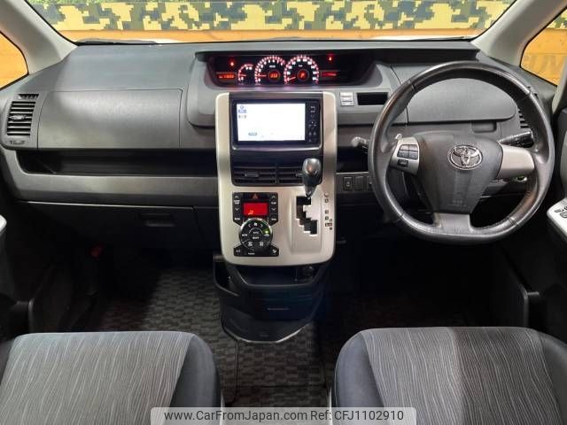 toyota voxy 2011 -TOYOTA--Voxy DBA-ZRR70W--ZRR70-0455185---TOYOTA--Voxy DBA-ZRR70W--ZRR70-0455185- image 2