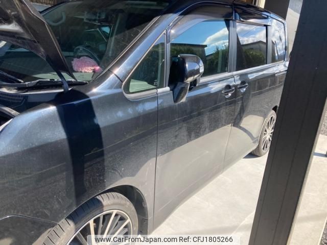 toyota voxy 2009 CFJ1805266 image 2