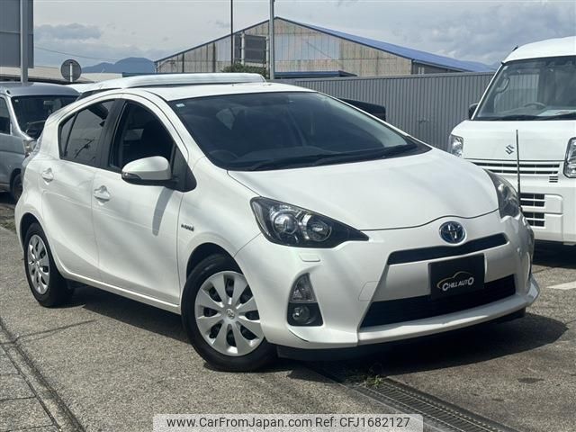 toyota aqua 2012 CFJ1682127 image 1