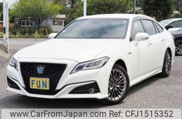 toyota crown 2019 CFJ1515352