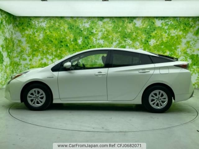 toyota prius 2016 quick_quick_ZVW55_ZVW55-8008617 image 2