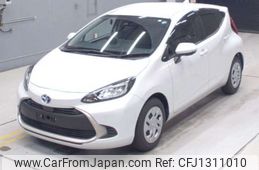 toyota aqua 2022 -TOYOTA--AQUA 6AA-MXPK11--MXPK11-2063464---TOYOTA--AQUA 6AA-MXPK11--MXPK11-2063464-
