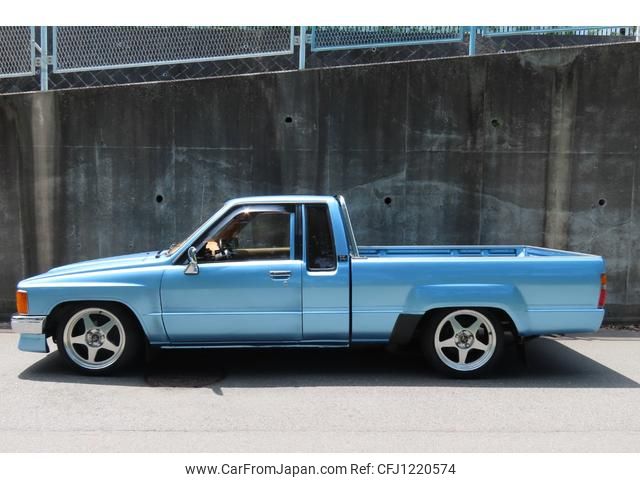 toyota hilux 1986 GOO_NET_EXCHANGE_9510164A30250530W001 image 2