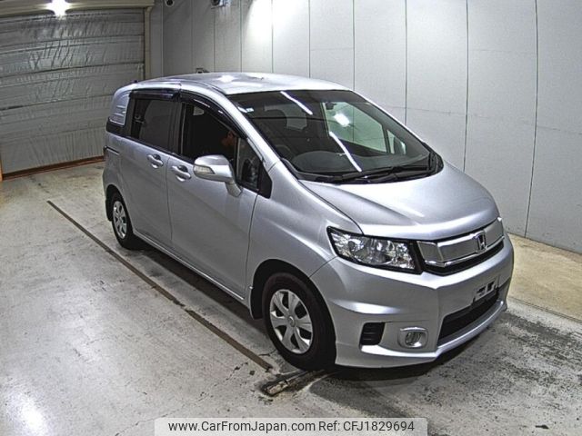 honda freed-spike 2015 CFJ1829694 image 1