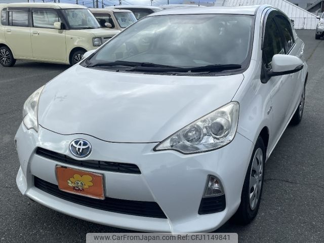 toyota aqua 2013 -TOYOTA--AQUA DAA-NHP10--NHP10-6247400---TOYOTA--AQUA DAA-NHP10--NHP10-6247400- image 2