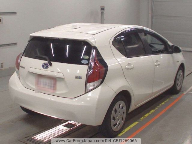 toyota aqua 2016 -TOYOTA--AQUA NHP10-2564531---TOYOTA--AQUA NHP10-2564531- image 2