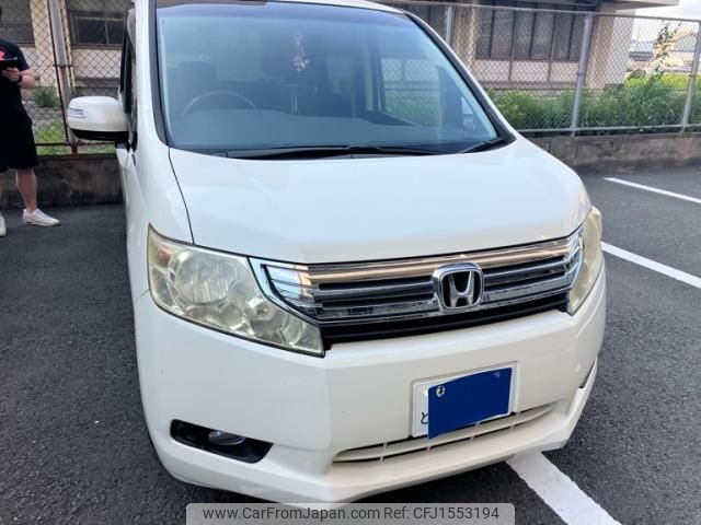 honda stepwagon 2011 CFJ1553194 image 1